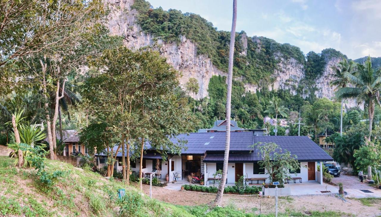 Simple House Ao Nang - B&B Exteriör bild
