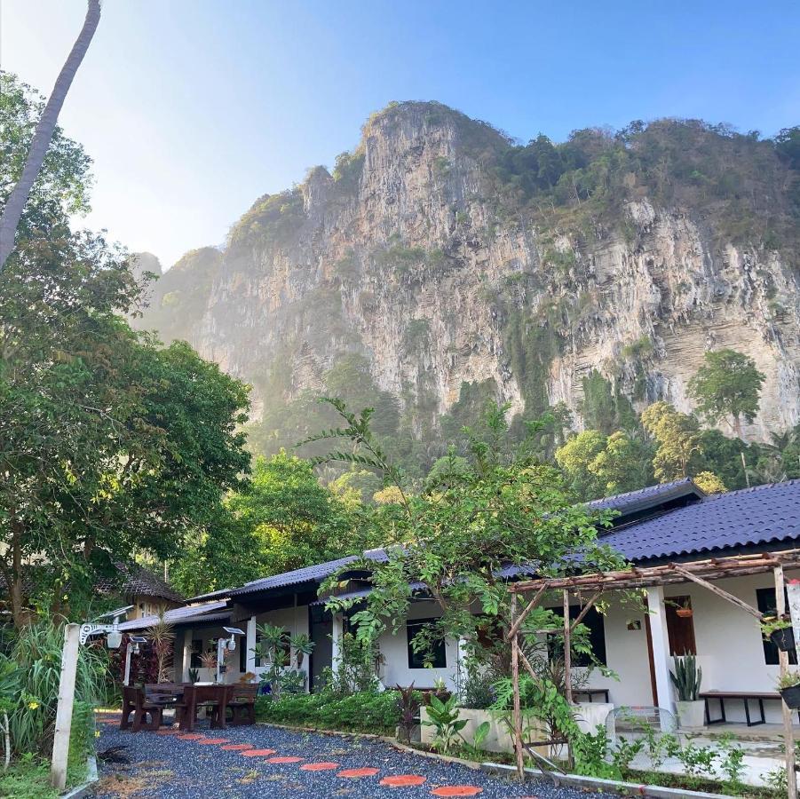 Simple House Ao Nang - B&B Exteriör bild
